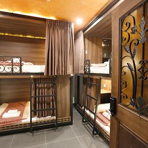 Dormitory Room Mixed